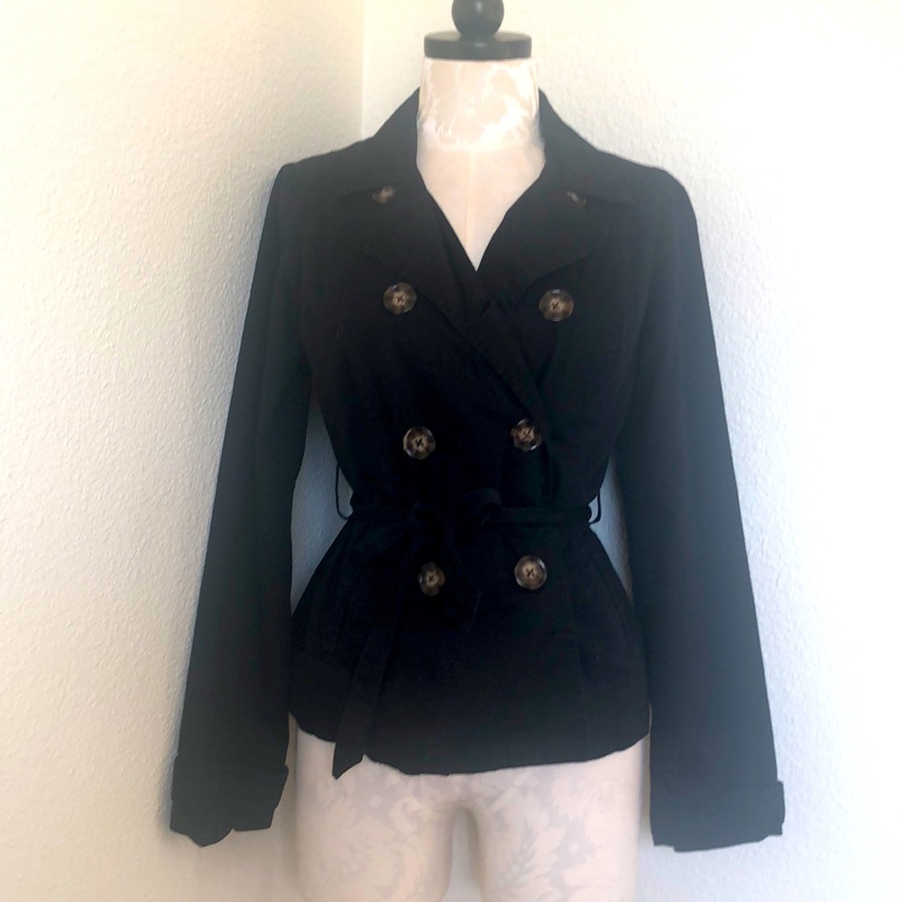 Water Repellent Black Short Double Breasted Trench